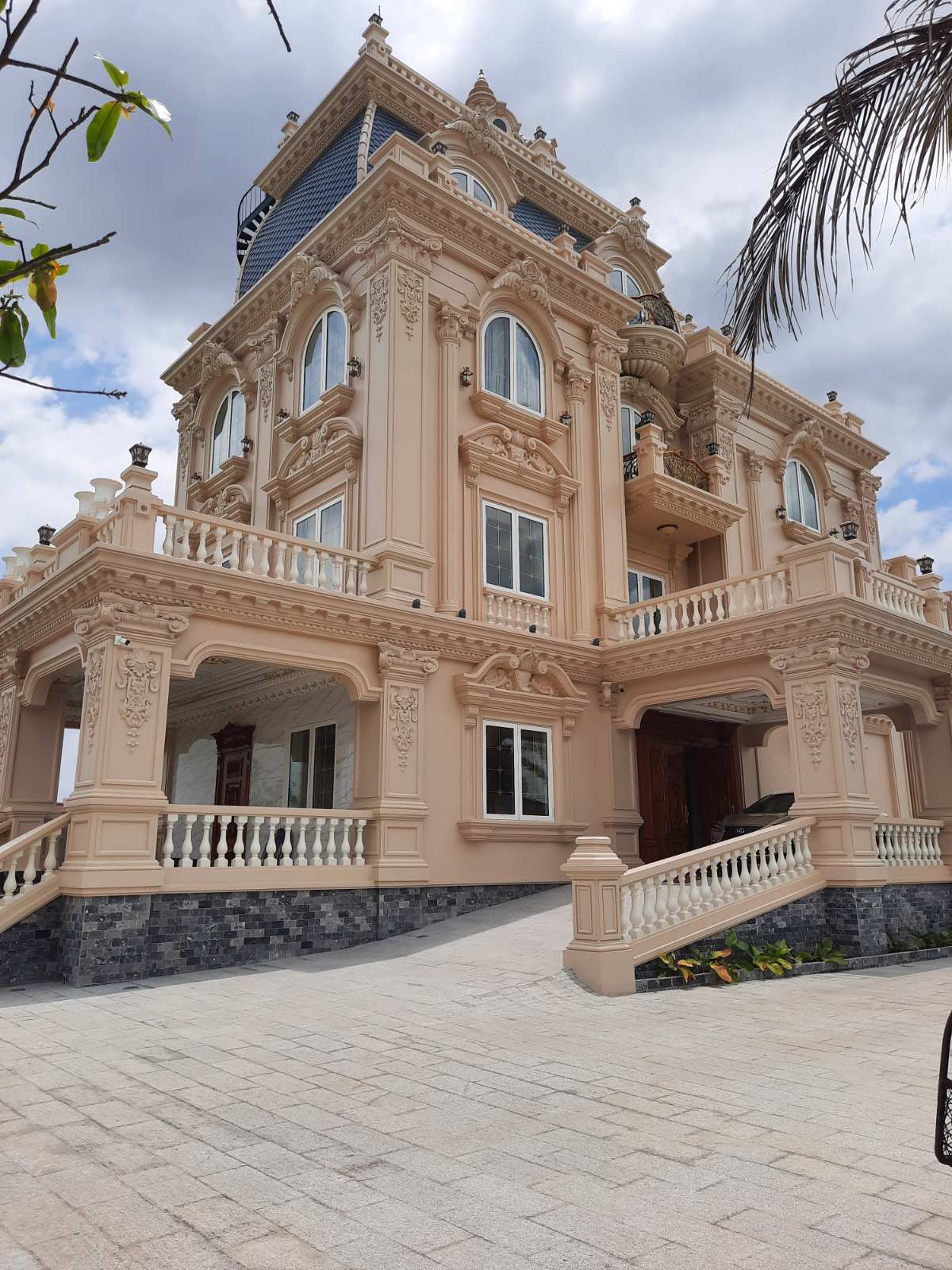 cửa Vòm Eurowindow